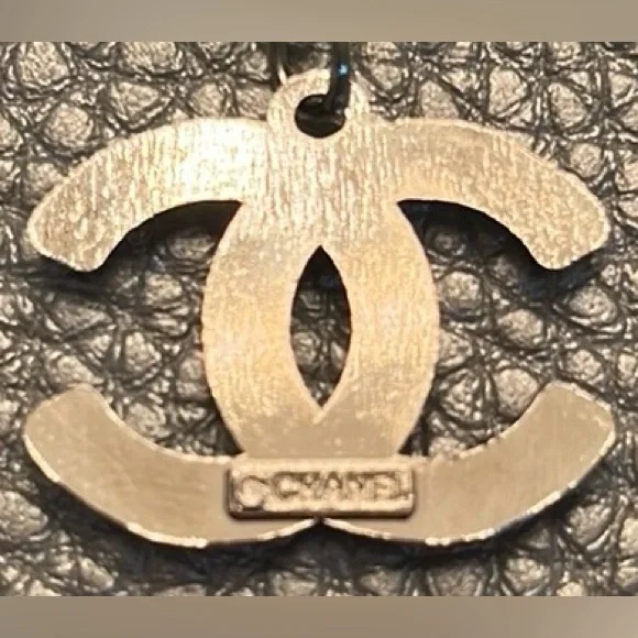 Chanel charm - Picture 2 of 2